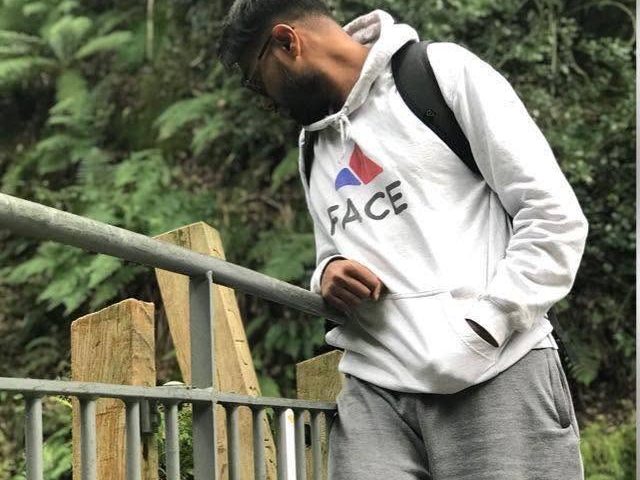 Fam young volunteer